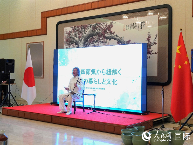 京胡獨奏。人民網 許可攝